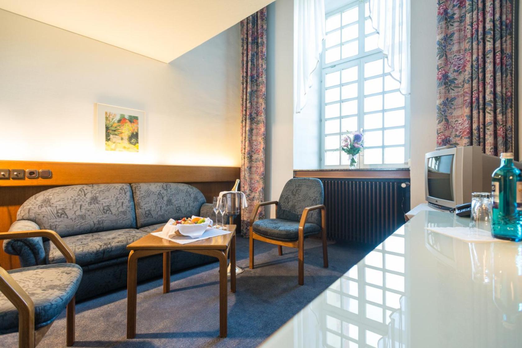 Schlosshotel Weilbourg Extérieur photo